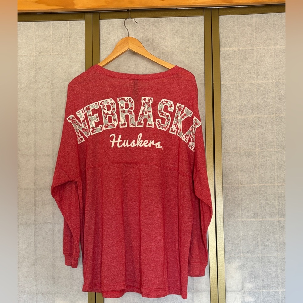 Nebraska Huskers Oversized Slouchy Long-Sleeved Shirt, Women’s XL, Red
